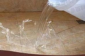 渝中漏水维修 免砸砖防水材料该如何施工
